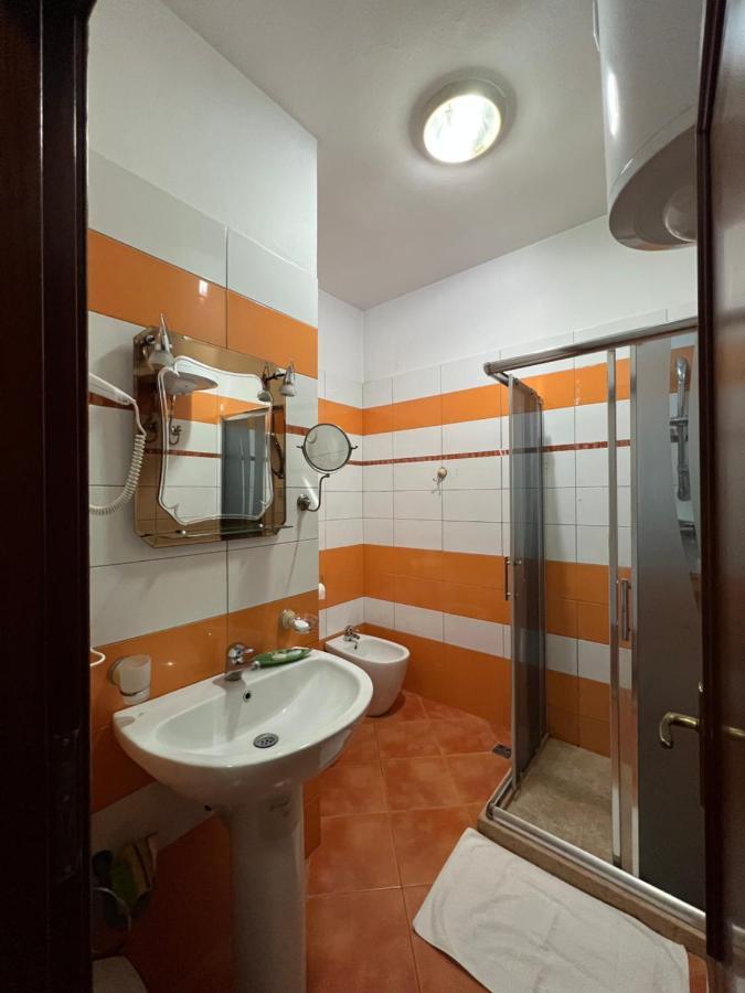 Bujtina Shqiptare Tirana Exterior foto